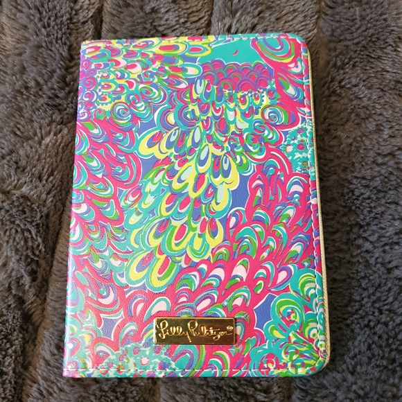 Lilly Pulitzer Colorful Peacock Passport Holder - Picture 2 of 5
